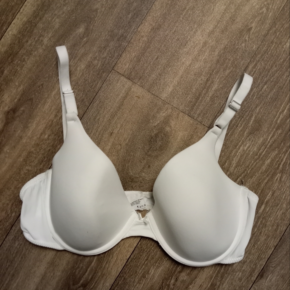Maidenform white t-shirt bra size 36D